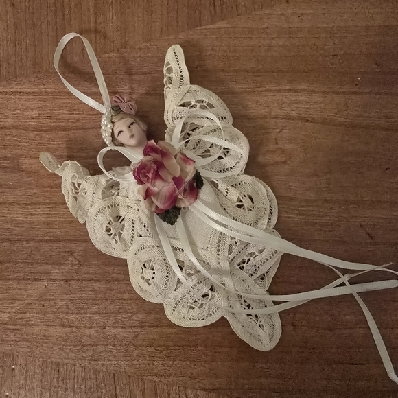Vintage Lace Angel Christmas Ornament – Elegant Holiday Décor - Picture 5 of 8